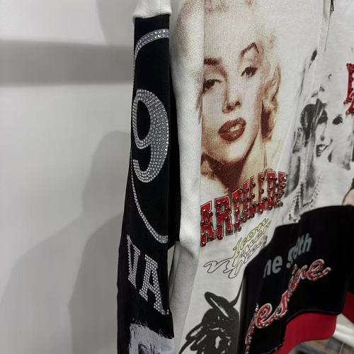 Vareallday Marilyn‑Graphic Two‑Tone Hoodie
