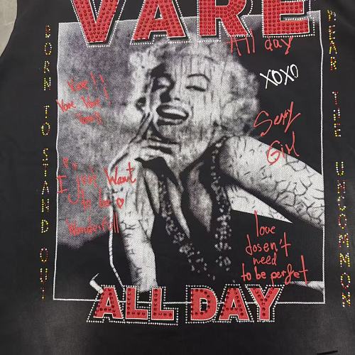 Vareallday Portrait‑Graphic Two‑Tone Short‑Sleeve T‑Shirt