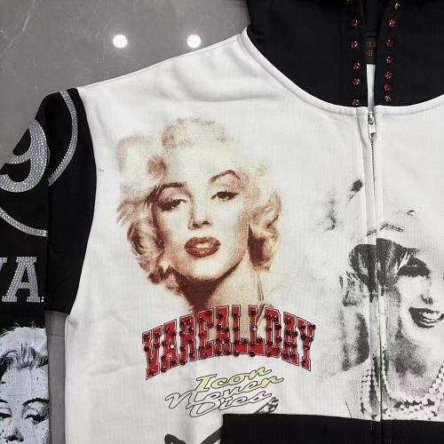 Vareallday Marilyn‑Graphic Two‑Tone Hoodie