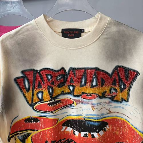 Vareallday Volcano Graphic Short‑Sleeve T‑Shirt